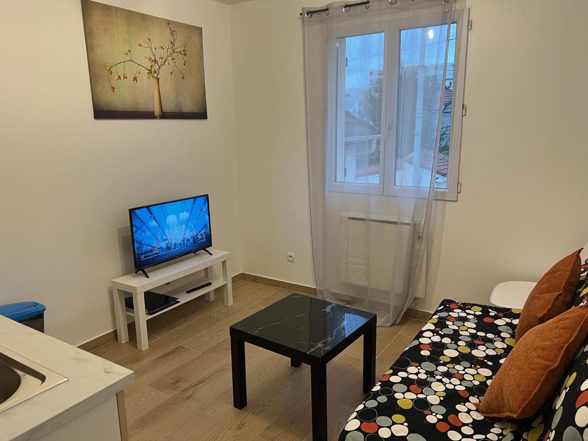 Appartement Lumineux Pres Metro Saint-Denis  Dış mekan fotoğraf
