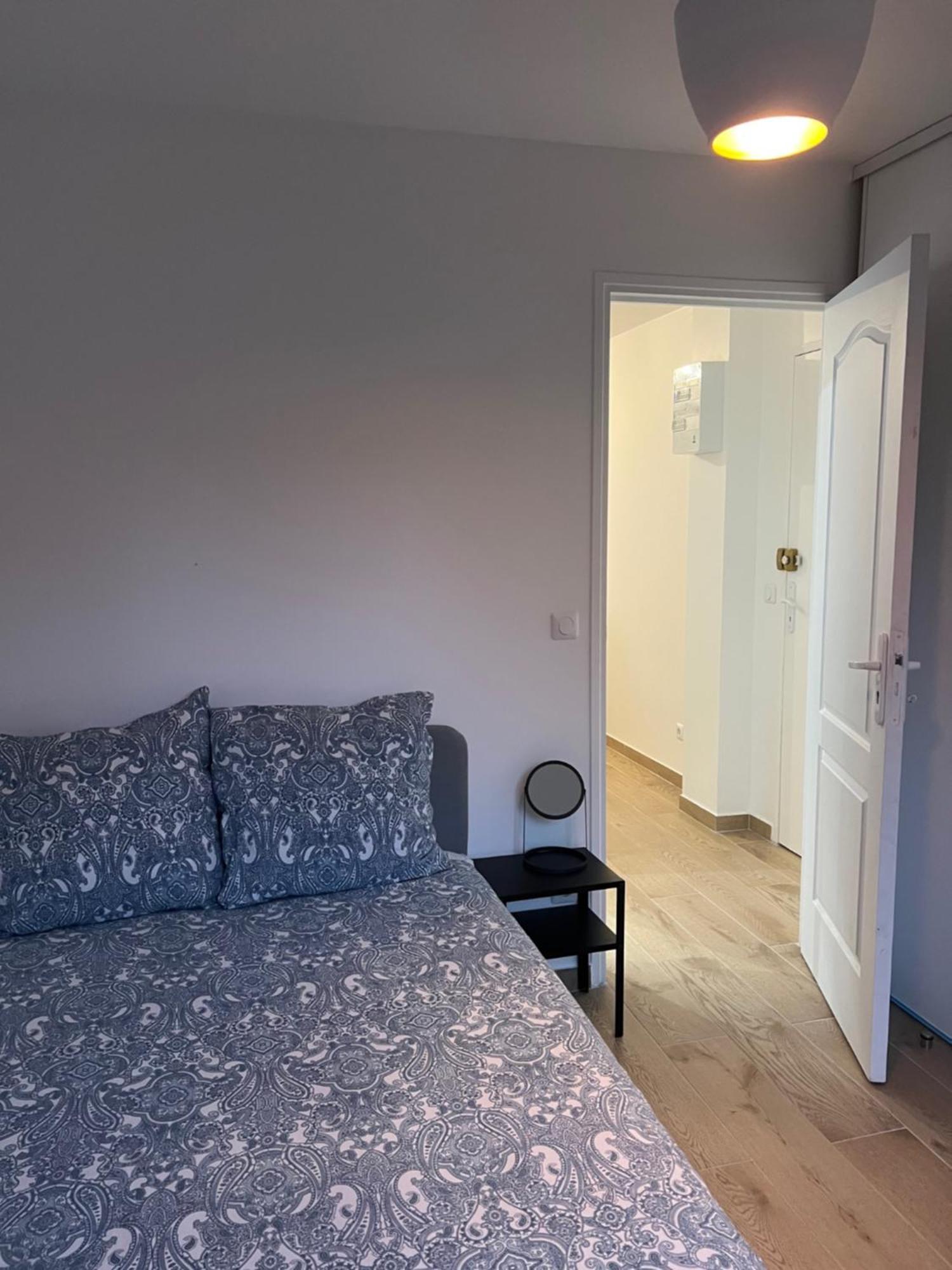 Appartement Lumineux Pres Metro Saint-Denis  Dış mekan fotoğraf